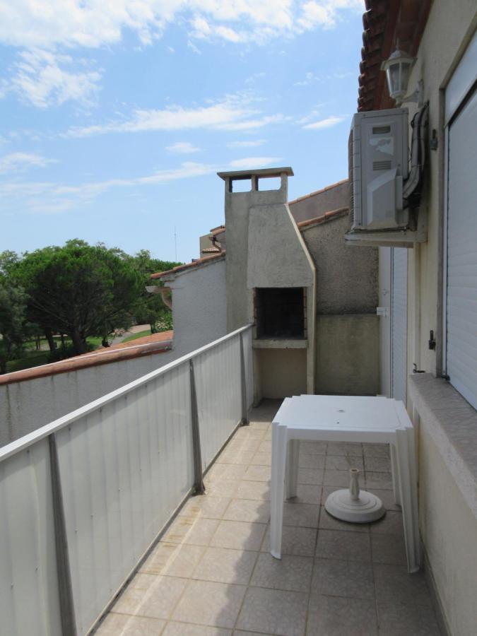 Apart Climatise T3 St Pierre La Mer 1 Er Etage, 4 Pers Fleury  Exterior photo